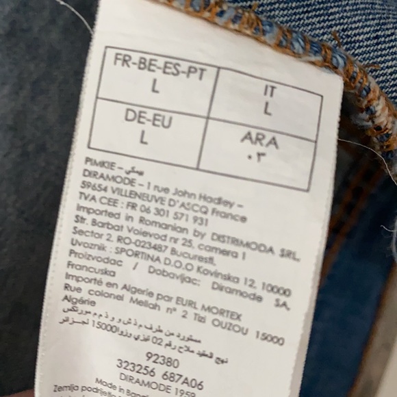 Denim jacket medium blue color. - Picture 8 of 12